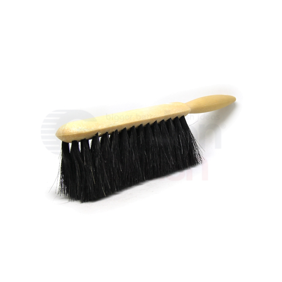 https://www.gordonbrush.com/productphotos/counter-duster-for-fine-dusting-5-x-15-row-horsehair-bristle-plastic-handle-m550030-4153.jpg